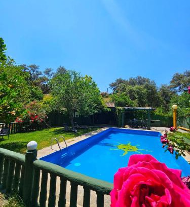 Constantina House | Relax at Finca Rural Labriega del Hueznar - 8.7/10 Rated