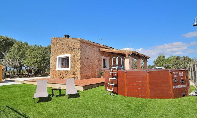 Santa Eugenia House | Guest Rated 10/10 at Finca Santa Eugenia with Pool Access