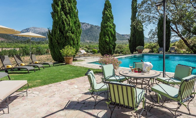 Selva Hotel | Son Ametler: 4-Star Escape with Pool & Spa Amenities