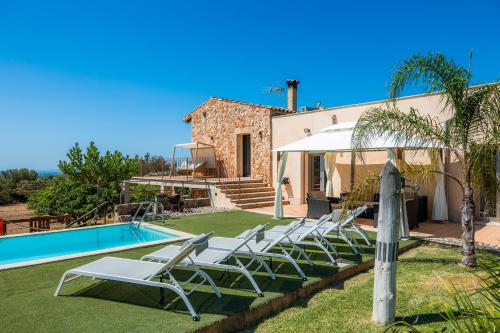 Son Antem House | Finca Monserrat: 4-Star Retreat with Pool & Hot Tub