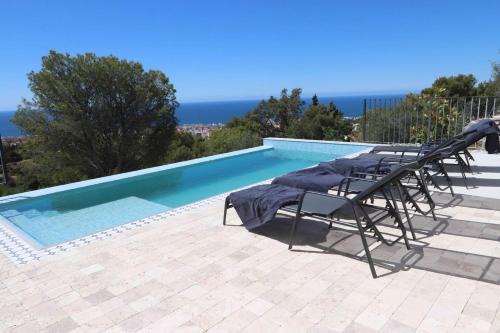 Marbella Villa | Finca Vista: Oceanfront Retreat with Pool & Hot Tub