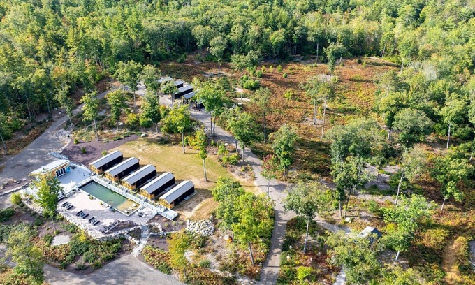 North Sebago Villa | Finch Limit 4 2 Bedroom Cabin