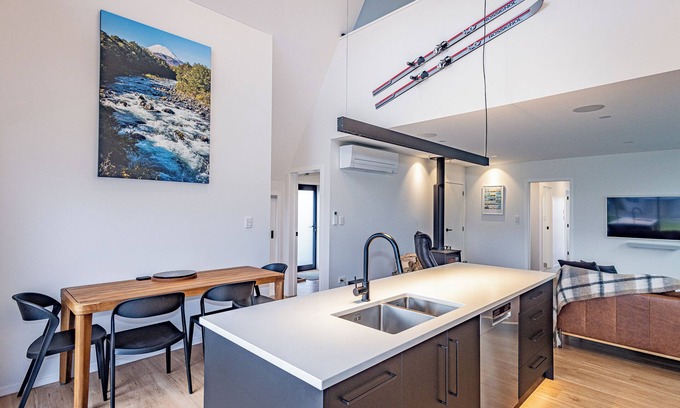 National Park Village House | Explore Findlay Chalet - Ideal National Park Getaway