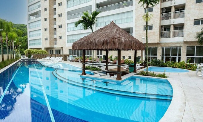 Peninsula Apartment | Cozy Oceanfront Apartment Steps from the Sea with Great View
