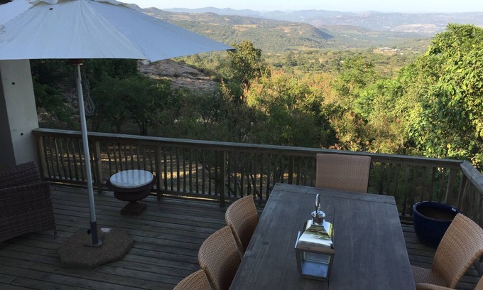White River House | Inviting Country Home Near Kruger Park with Breakfast Included