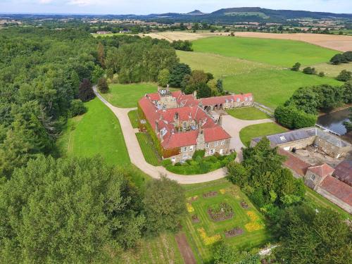 Great Broughton Apartment | Discover Family-Friendly Stays at Ingleby Manor Retreat