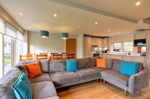 Dorsington House | Finest Retreats - Oak Cottage