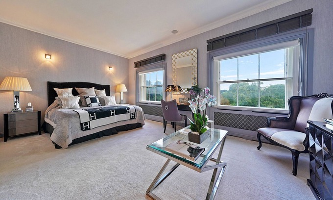 Regent's Park House | Indulge in Comfort at Park Terrace - Spa & Family-Friendly