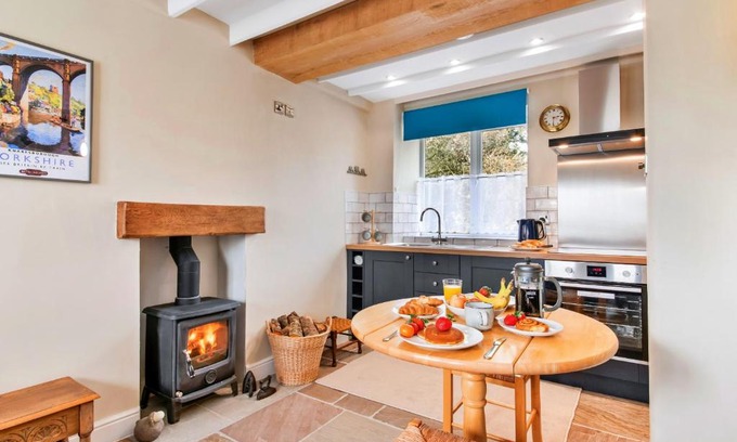 Grewelthorpe House | Cozy Tyg Cottage Retreat Near Fountains Abbey & Brimham Rocks