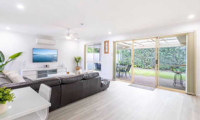 Fingal Bay House | Fingal on Whitesands: Ground-Level Comfort with Ocean Views