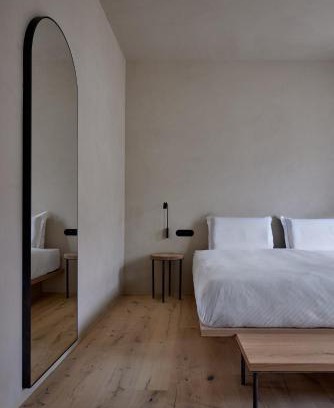 Bressanone Hotel | Elegant Fink Restaurant & Suites: Pet-Friendly Retreat