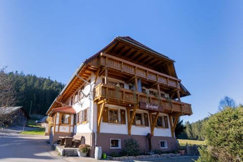Blasiwald House | Oceanfront Finkenhof: Guest Rated 9.5 with Breakfast