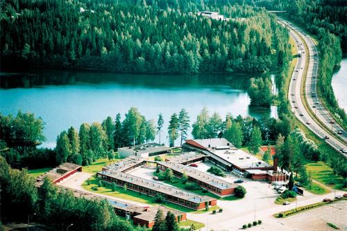 Kuopio Hotel | Pet-Friendly Finlandia Hotel Isovalkeinen with Ocean Views