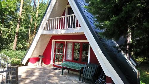 Zerbst/Anhalt House | Finnhütte Rudolf: Pet-Friendly Retreat with Breakfast Included