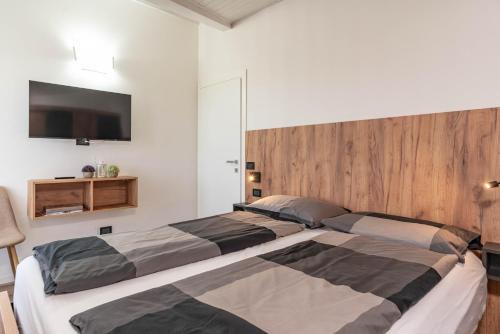 Andalo Apartment | Casa Nina: Pet-Friendly Retreat with a 9.6/10 Guest Rating