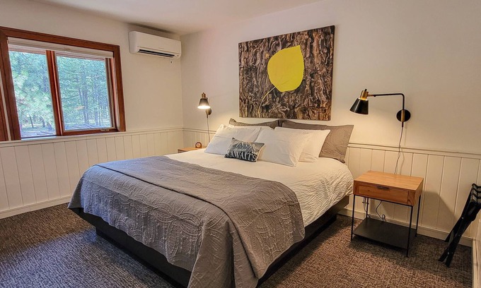 Mazama House | Guest Rated 10/10: Fir Room 6 at The Inn At Mazama