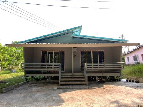Ko Yao House | Firdous Guesthouse: Family-Friendly Comfort Near You