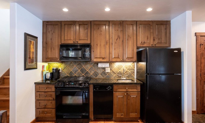 Tamarack Cottage | Cozy Fire Fly Cottage at Tamarack Resort with Kitchen Access