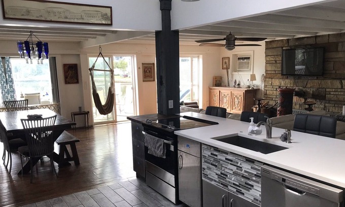 Bay Shore House | FIRE ISLAND IS FULL-.Day trip!1 mile to the ferry.Drive 20-W. FIRE ISLAND Beach