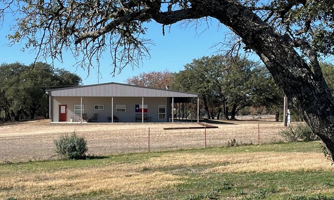 Goldthwaite House | Experience Fire Oak Vineyard Ranch in Texas Hill Country