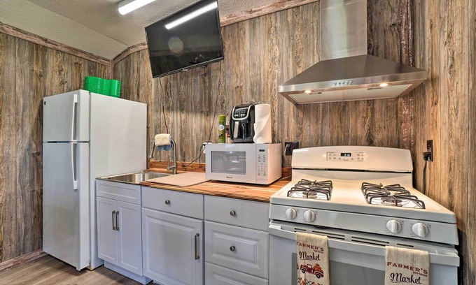 Rockaway Beach Apartment | Unmatched Rockaway Beach Lakeside Escape with Dock Access