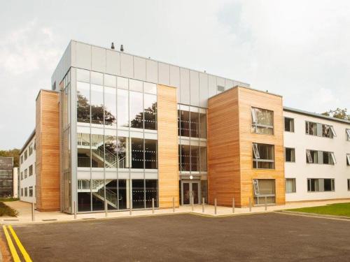 Moreton-in-Marsh House | Discover Fire Service College: Family-Friendly Retreat
