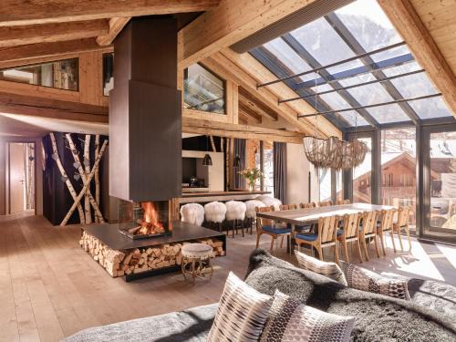 Zermatt Hotel | Indulge at Firefly Luxury Suites - 4-Star Oceanfront Retreat