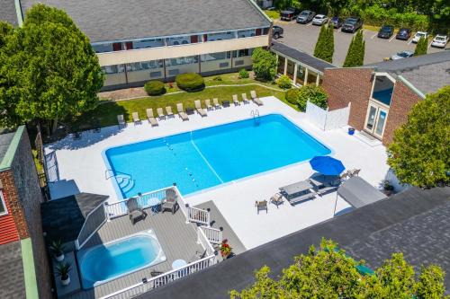 Waterville Hotel | Comfortable Fireside Inn & Suites in Waterville, Maine