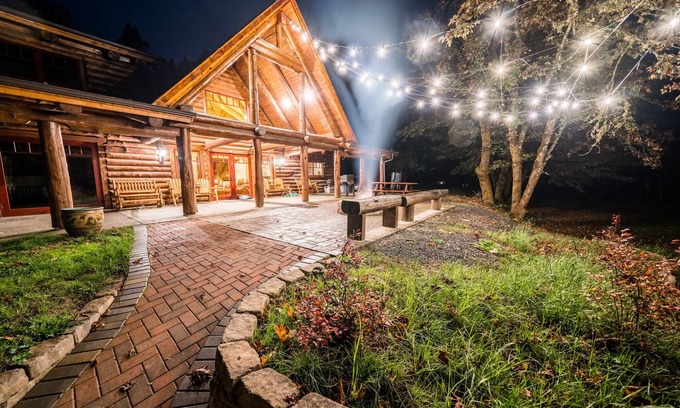 Roseburg Cabin | Experience Unforgettable Stays at Firewater Lodge Cabin