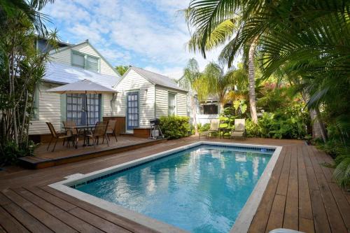 Historic Seaport House | Enchanting First Breath by AvantStay with Private Pool