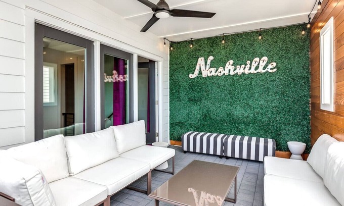 East Nashville House | Spacious Retreat with 11 Beds near Downtown - Rated 9.2