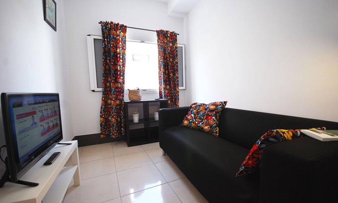 Playa de Arinaga Apartment | Cozy Apartment Steps from Sea Promenade – Guest Rated 9.8