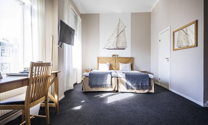 Soderhamn Hotel | Relax at First Hotel Statt Söderhamn with Pool & Dining