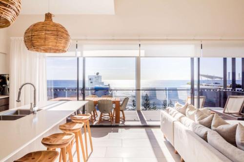 Mooloolaba Hotel | Discover First Light Mooloolaba: Family-Friendly Retreat