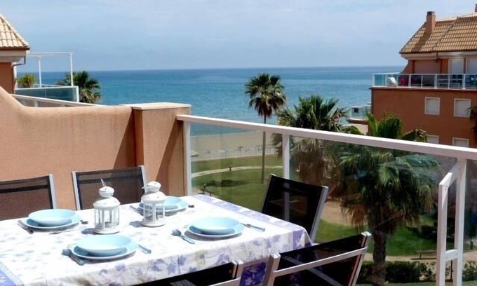 Molinell Apartment | Oceanfront Penthouse with Breathtaking Sea Views & Wifi