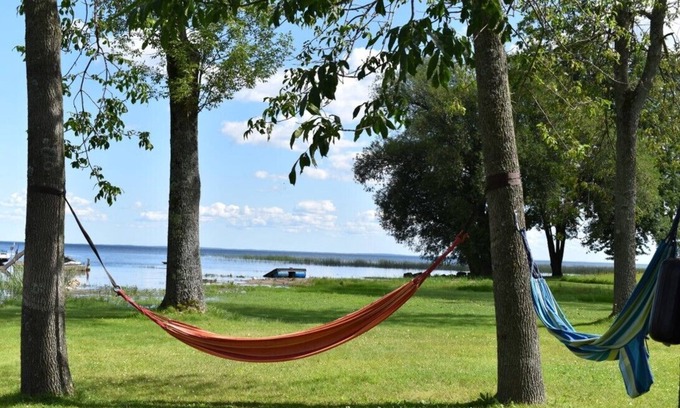 Oconto House | Fish Inn On The Bay: 10/10 Rated with Private Boat Launch