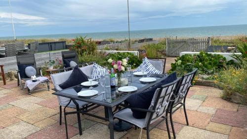 Pevensey House | Fisherman's Croft: Oceanfront Escape with 9.5/10 Rating