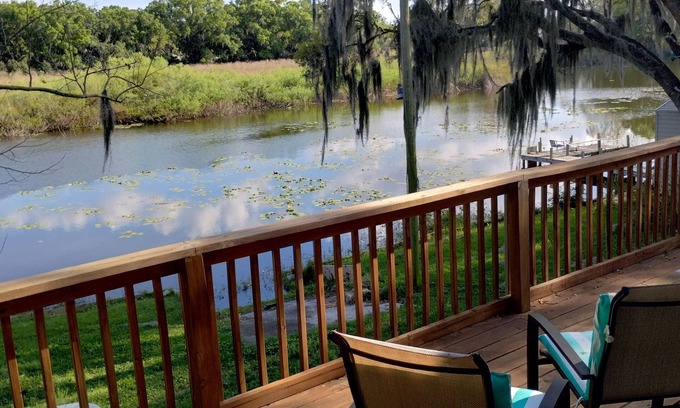 Polk City House | Tranquil Fisherman's Paradise Lake Home Near Disney