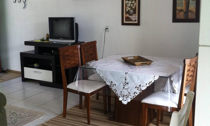 Armacao Apartment | Beachside Retreat Just 50m from Praia da Armação, Floripa