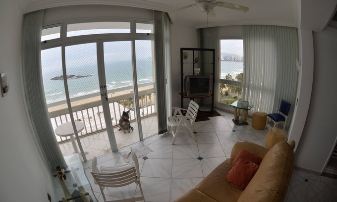 Pitangueiras Apartment | Beachside Retreat at Fit Front Total Pitangueiras: 9.6/10
