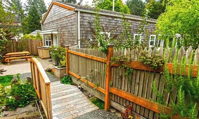 Gearhart House | Pet-Friendly Fitzgerald's Cottages - Steps from Gearhart Beach