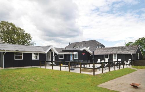 Blokhus House | Family-Friendly Home in Blokhus with Pool & Kitchen