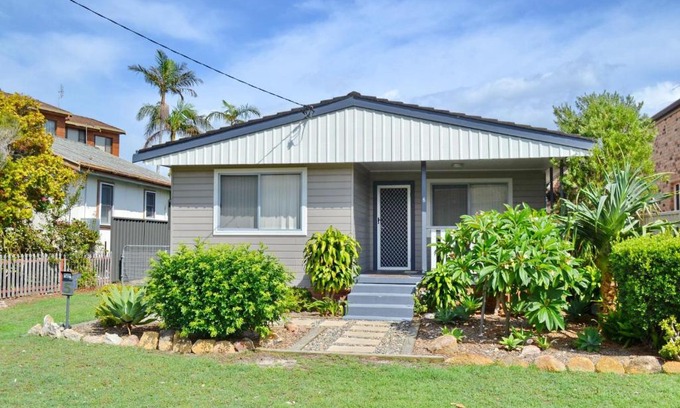 South West Rocks House | Unforgettable Stay at Five On Trial: Rated 10/10 for Families
