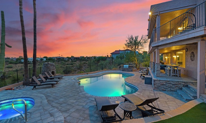 Fountain Hills House | Unforgettable Five Palms: Scenic Mountain Views & Spa Retreat