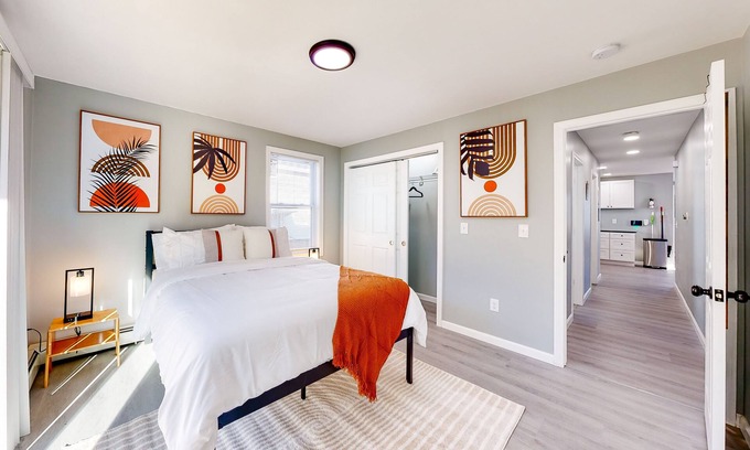 Providence Condo | Stylish Five75 Lux Suite near Federal Hill with Spa & Hot Tub