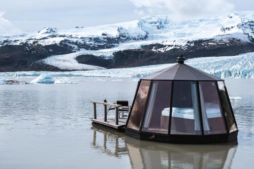 Hofn Boat Rental | Experience Fjallsarlon: Overnight Adventure Awaits You