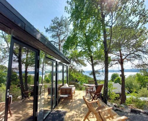 Fjellstrand House | Explore Fjord Oslo: Pet-Friendly Retreat with Ocean Views