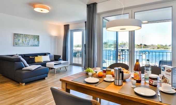 Kappeln Apartment | Fjordblick im Speicherquartier - Pet & Child Friendly Stay