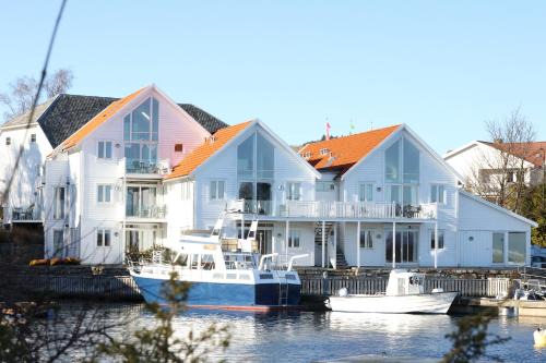 Osthusvik Hotel | Discover Fjordbris Hotel: Oceanfront Bliss Awaits You