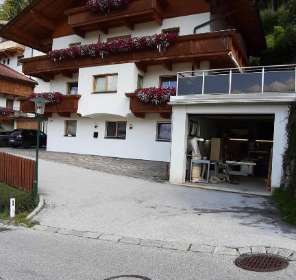 Gerlosbergeben Apartment | Oceanfront Retreat at Flörl - Guest Rated 9.7/10